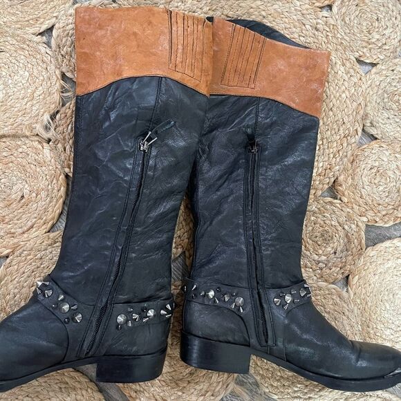 Sam
Edelman Park Two Tone Studded Saddle Boots 7.5M - Picture 3 of 12
